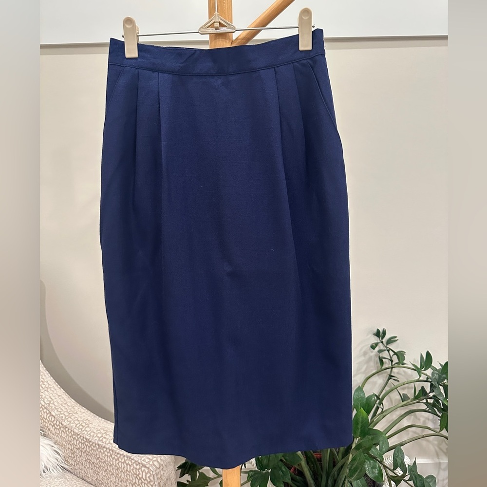 Vintage Sag Harbor Navy Blue Midi Skirt Elastic Waist size 8 - Picture 2 of 4